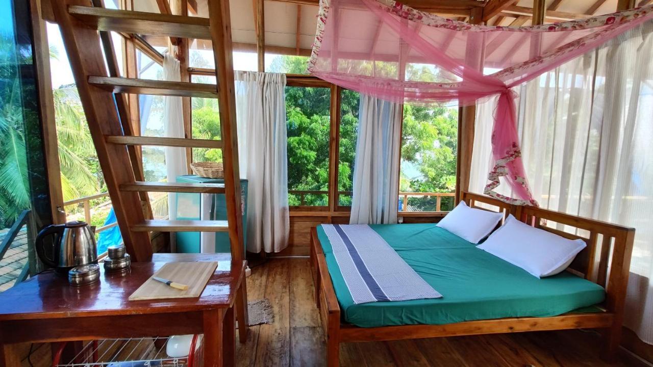 Surf Beach Hotel Аругам-Бей Екстер'єр фото